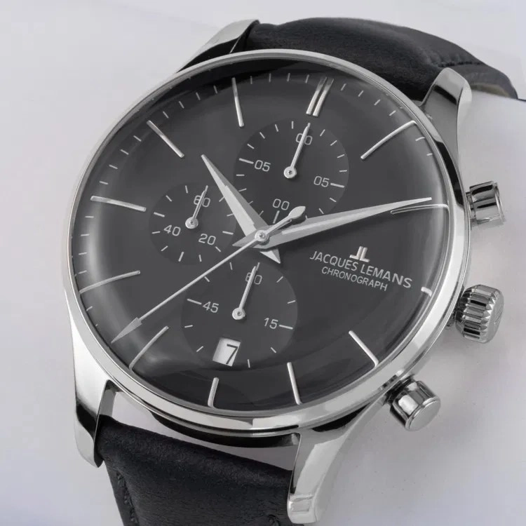 Quartz Wristwatch / 1-2163A