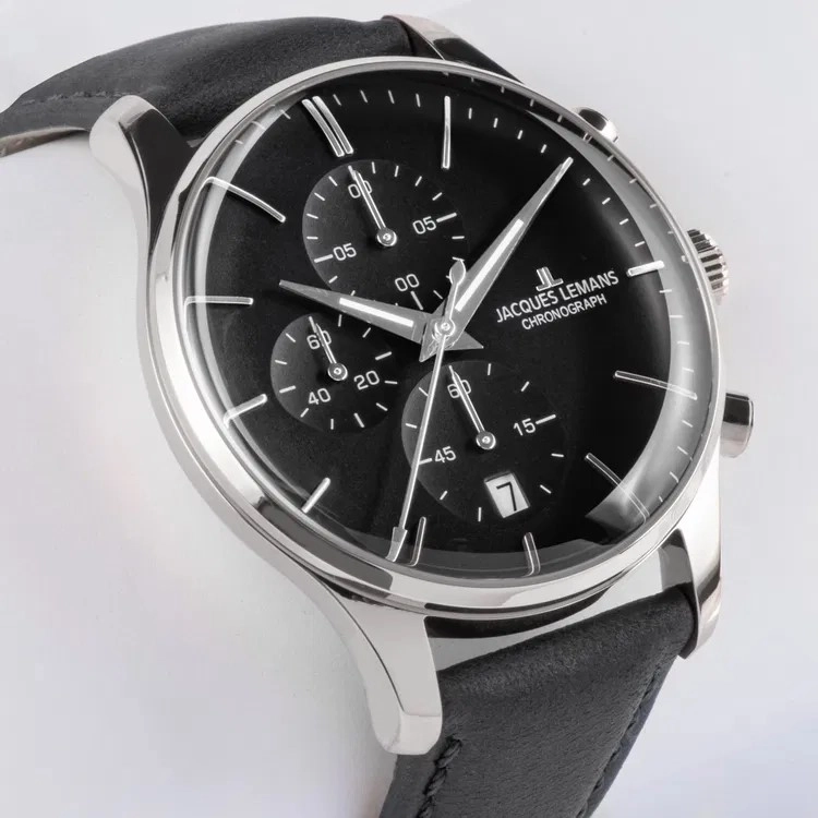 Quartz Wristwatch / 1-2163A