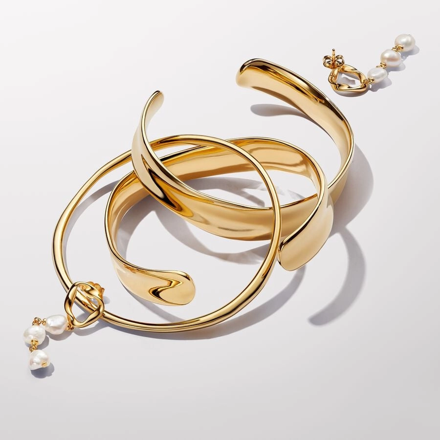 PANDORA Gold Plated metal blend Earring / 263263C01