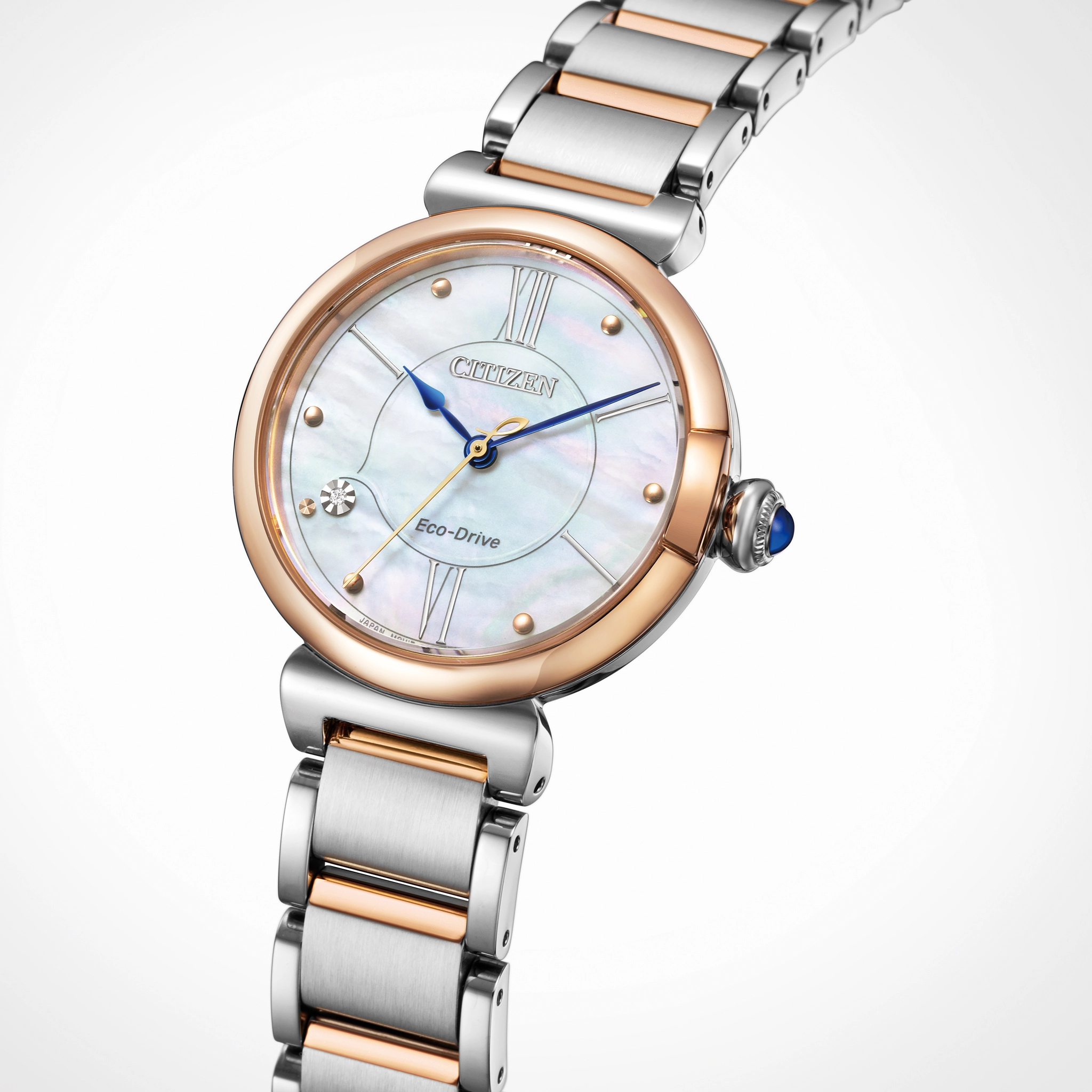 Quartz eco-drive Wristwatch/EM1074-82D