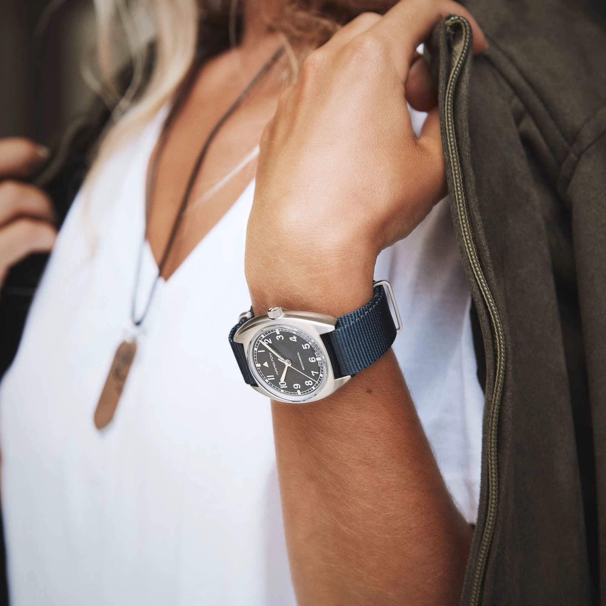 Mechanical Wristwatch / H76419941