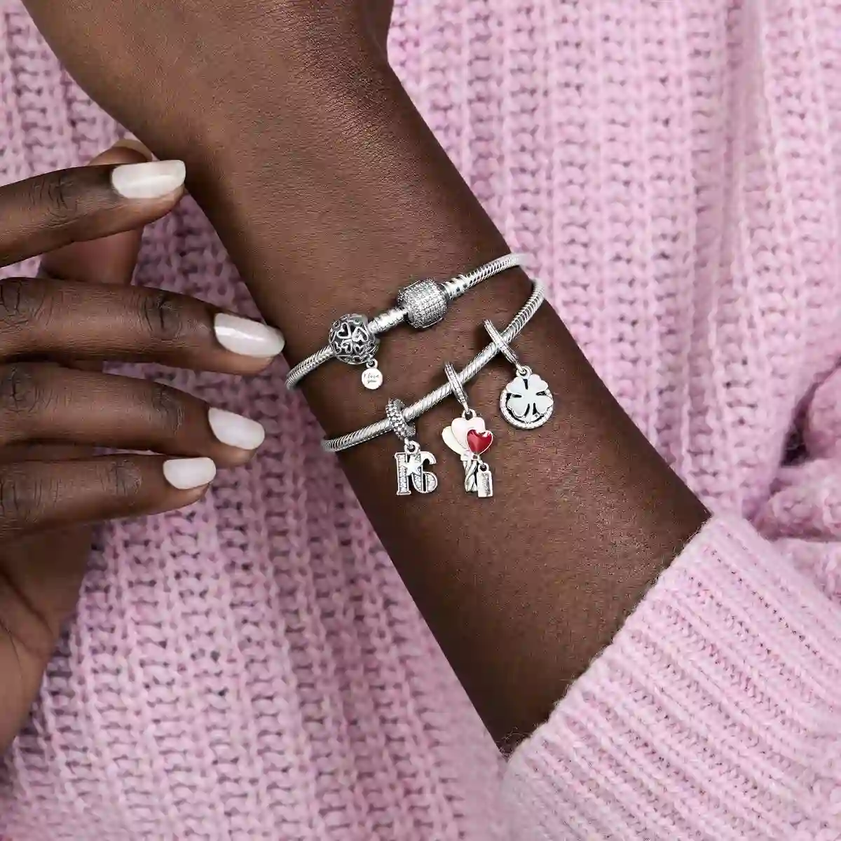 PANDORA Moments Charm / 792089CZ