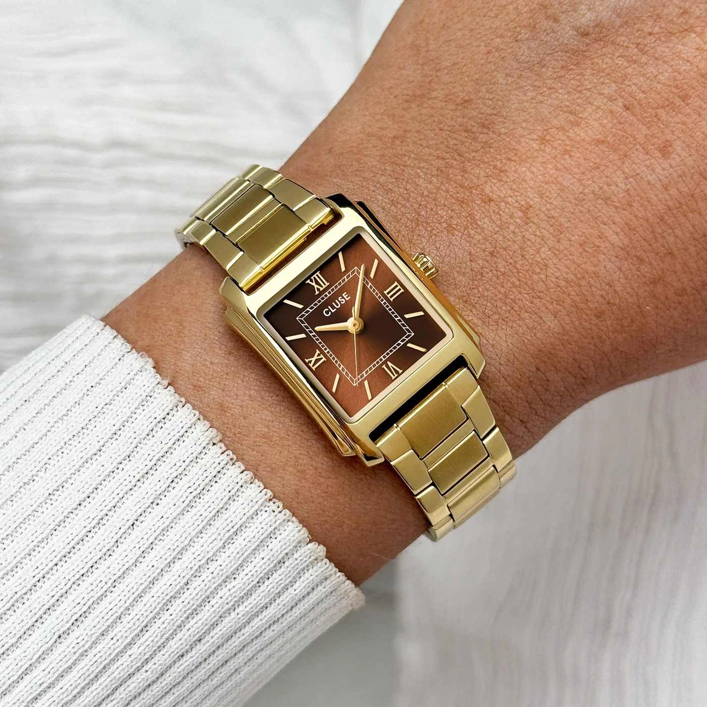 Quartz Wristwatch / CW16604