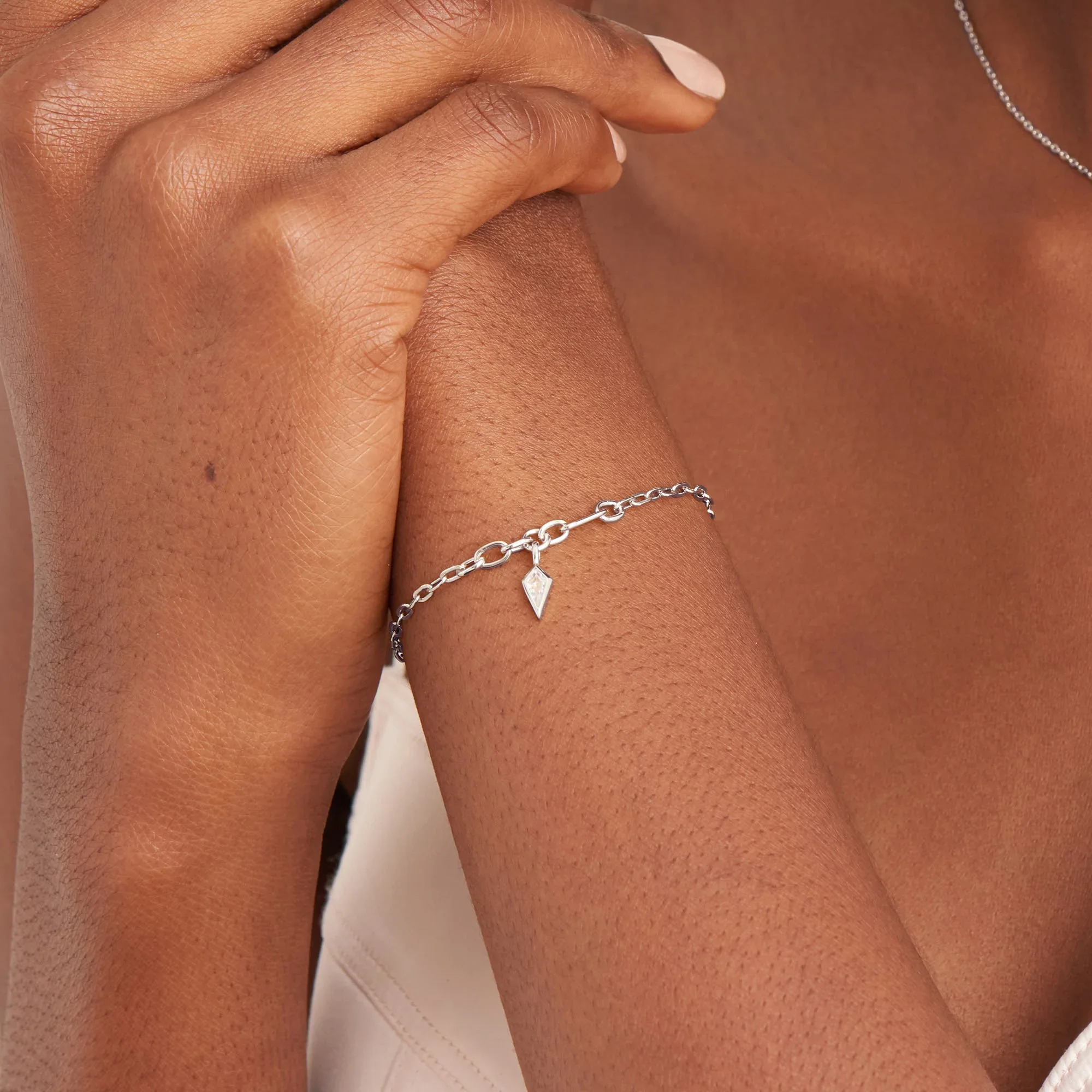 Bracelet/B041-01H-W