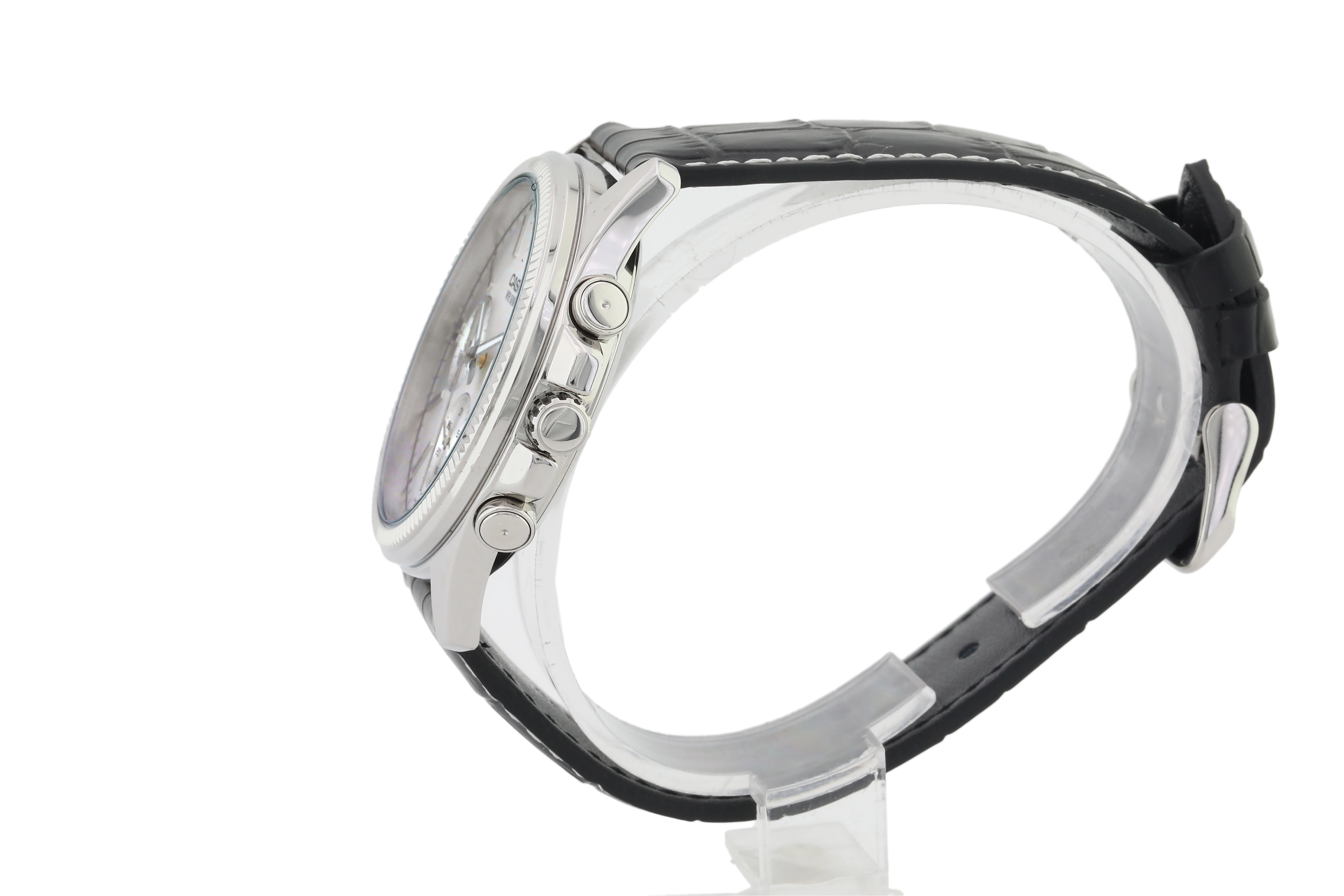Quartz Wristwatch / MTP-1375L-7AVDF
