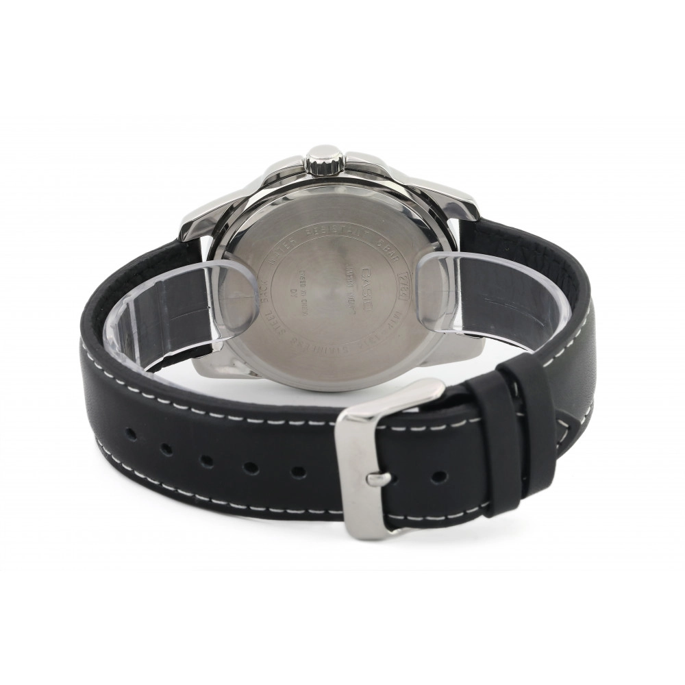 Quartz Wristwatch / MTP-1314L-8AVDF