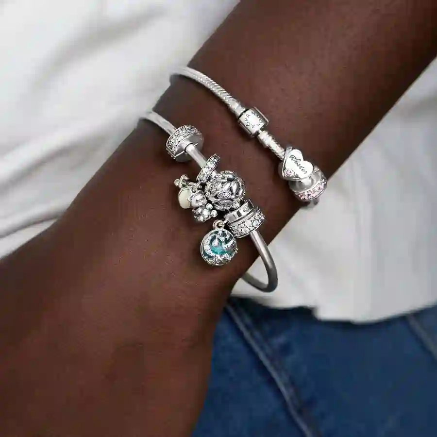 PANDORA Moments Charm / 792100CZ
