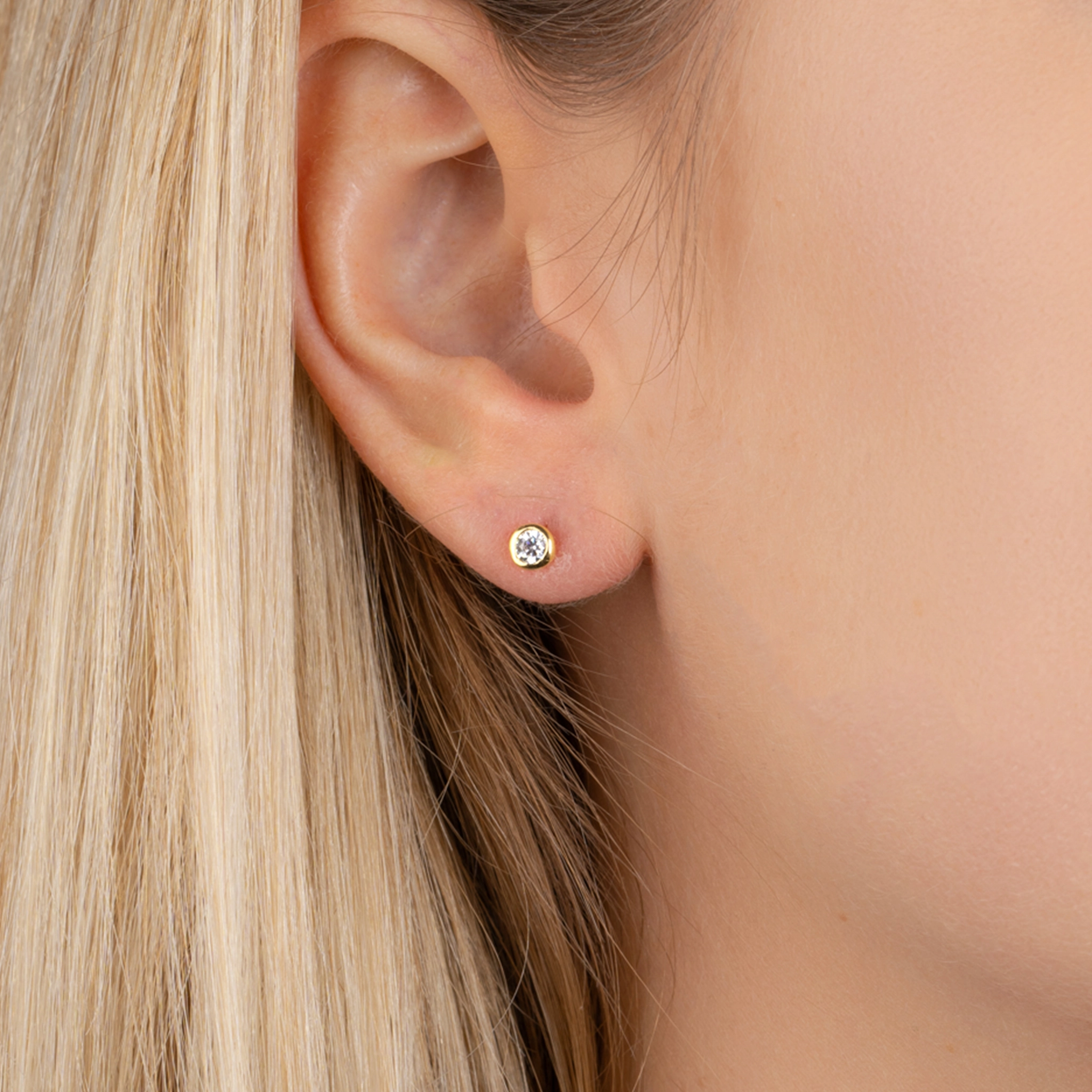Earring / 25115103