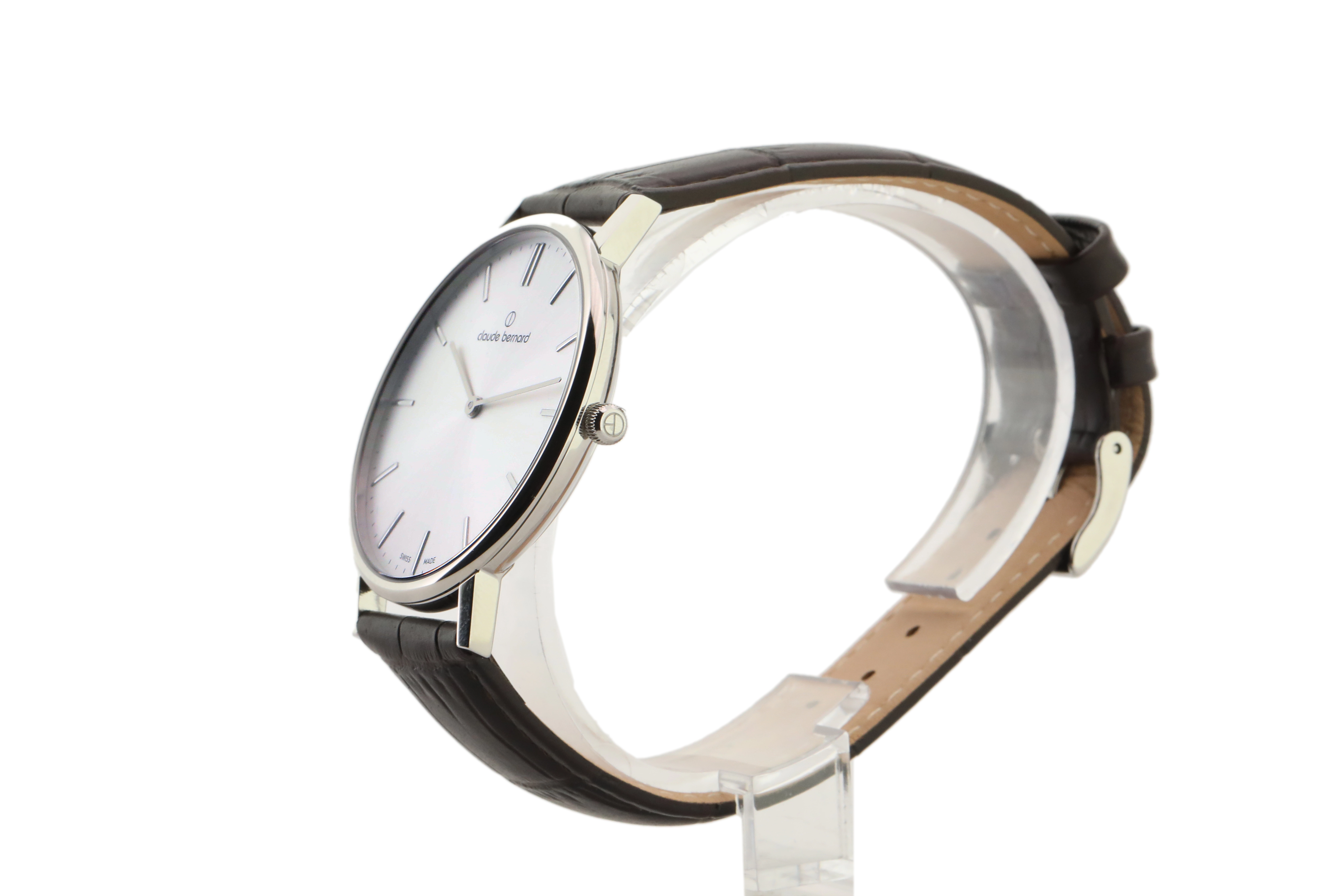 Quartz Wristwatch / 20219 3 AIN
