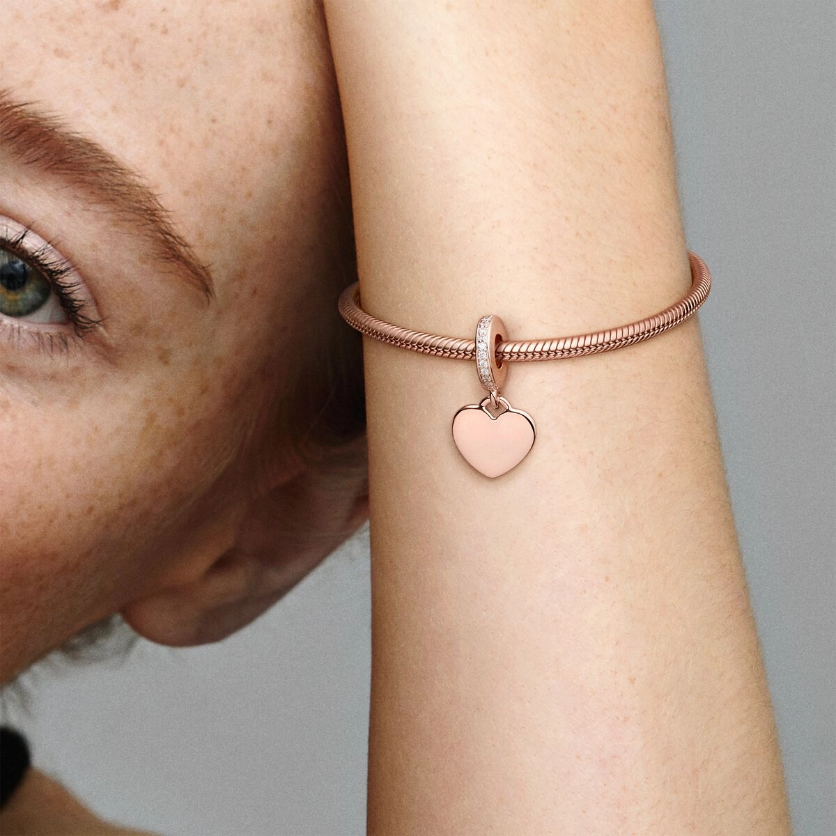 Charm/788761C01