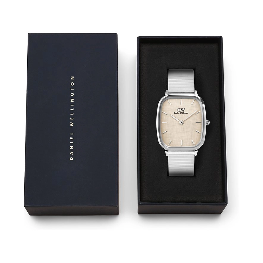 Quartz Wristwatch / DW00100812