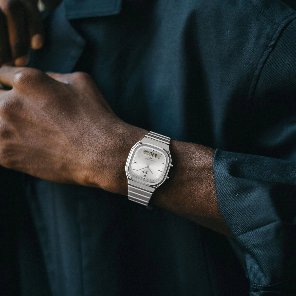 Quartz Wristwatch / AQ-240E-7ADF