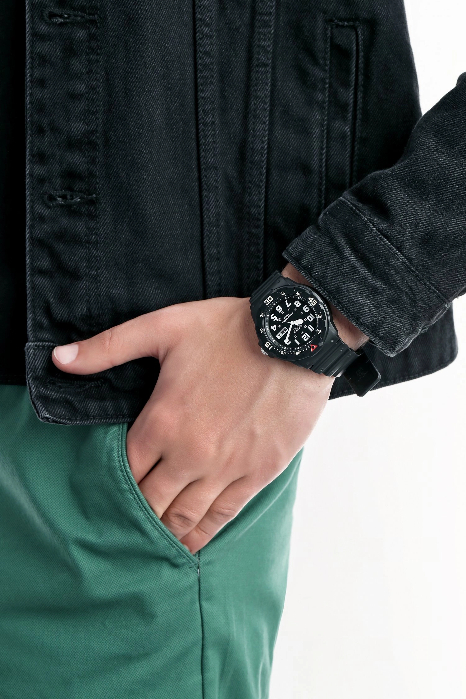 Wristwatch/MRW-200H-1BVDF