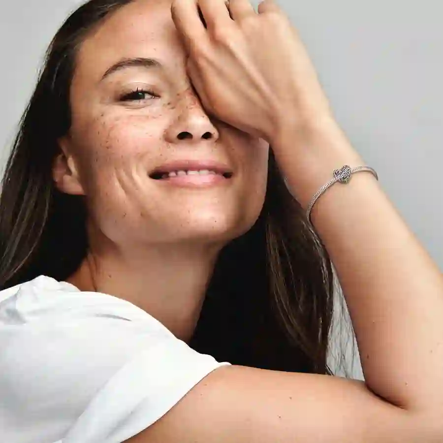 PANDORA Moments Charm / 798571C00