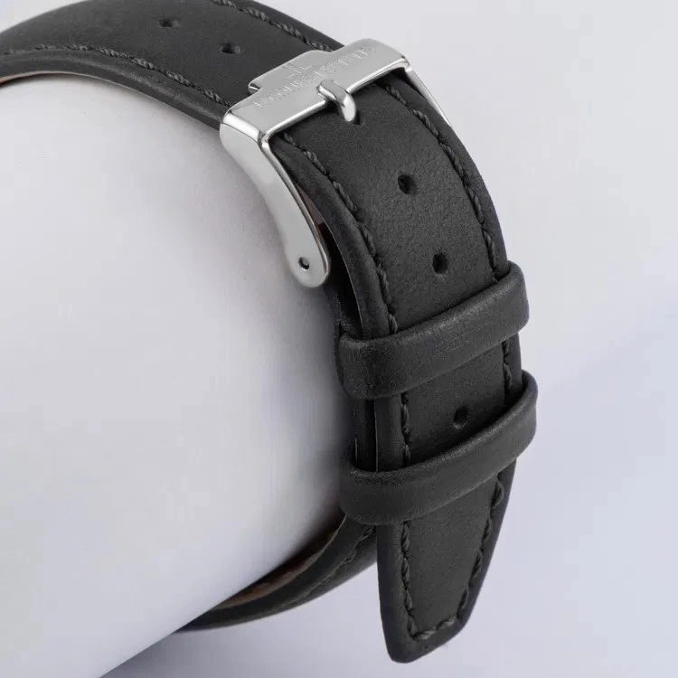 Quartz Wristwatch / 1-2163A