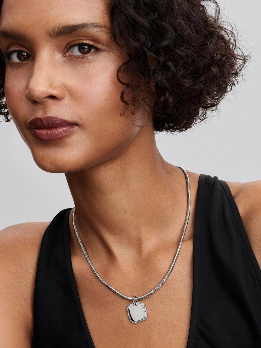 PANDORA Moments Pendant / 394009C01