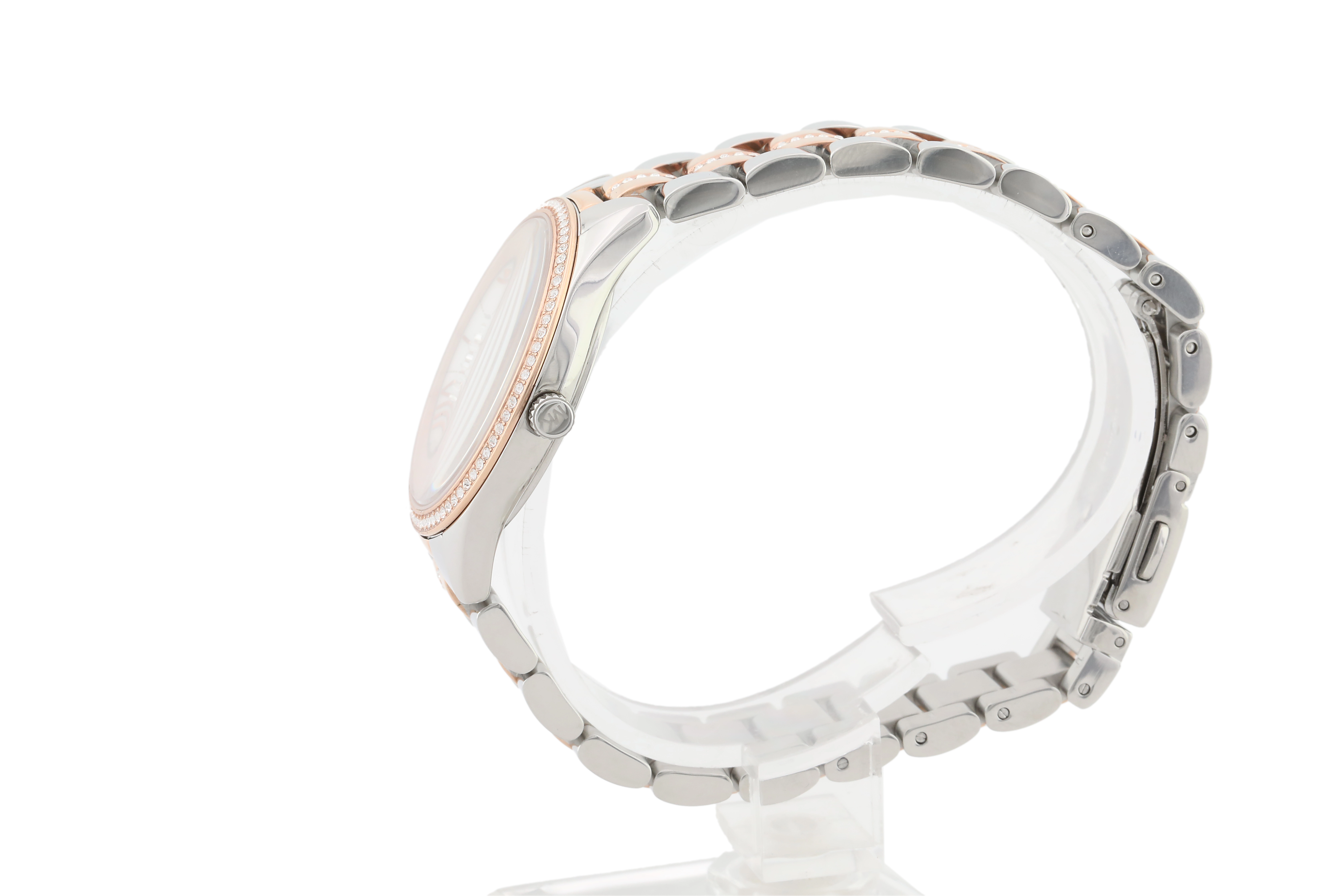 Quartz Wristwatch / MK3979