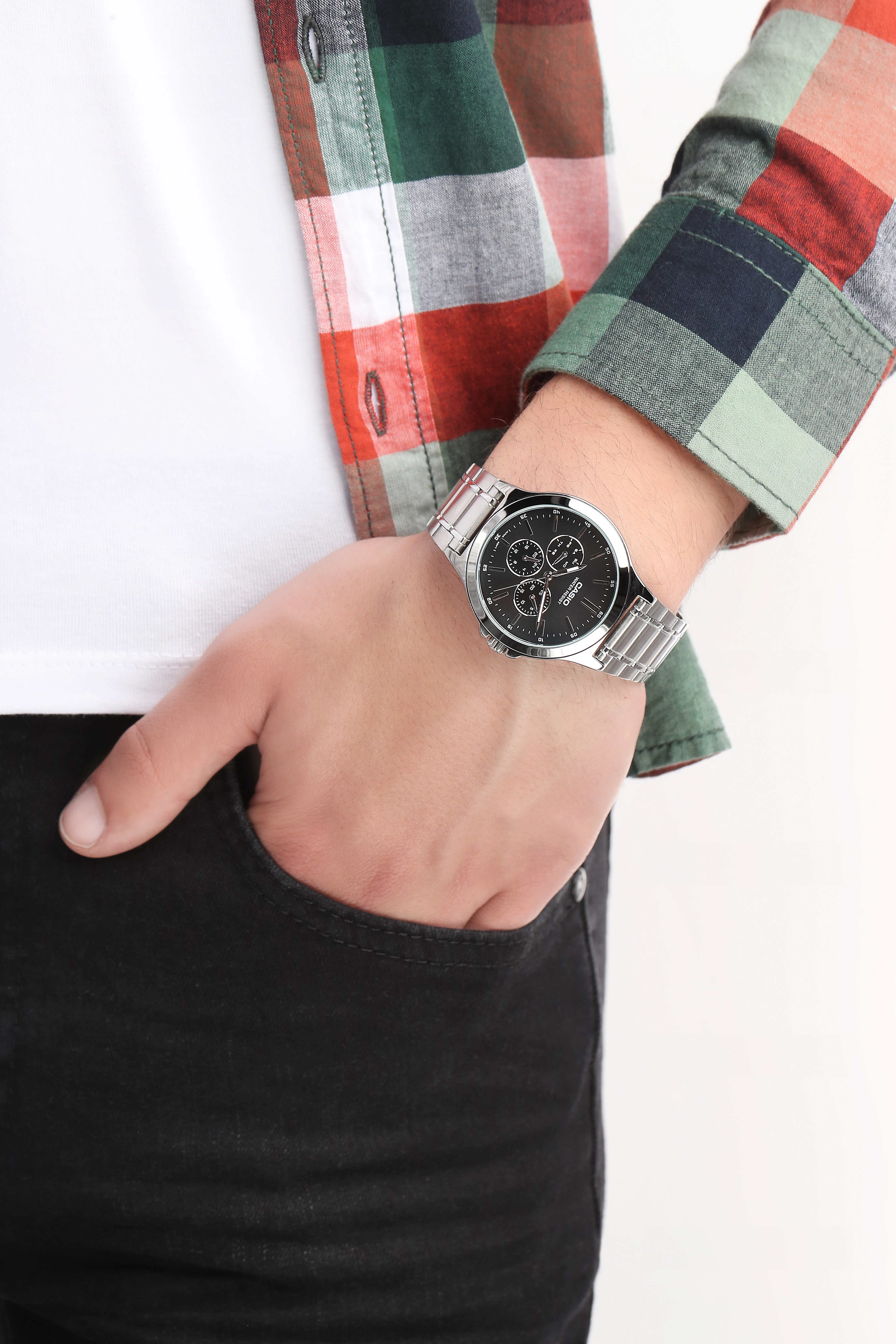 Quartz Wristwatch /MTP-V300D-1AUDF