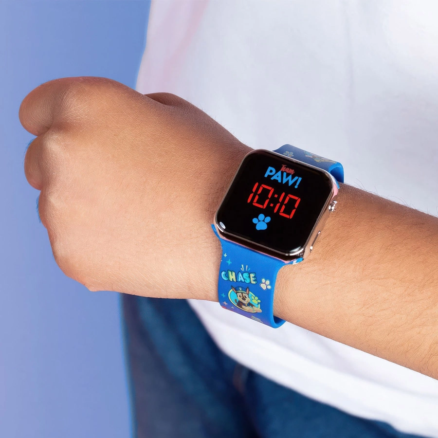 Quartz Wristwatch / PAW4567