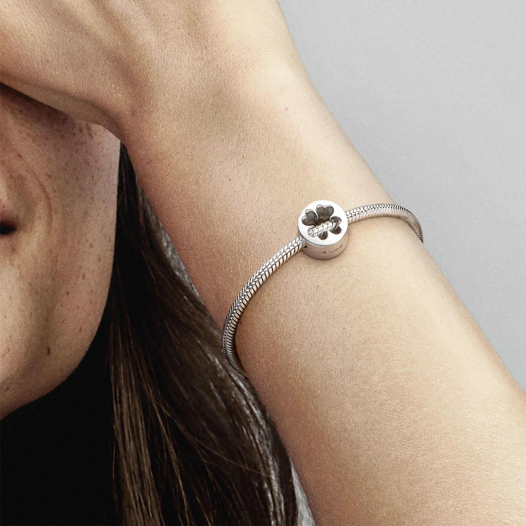 PANDORA Moments Charm / 797868