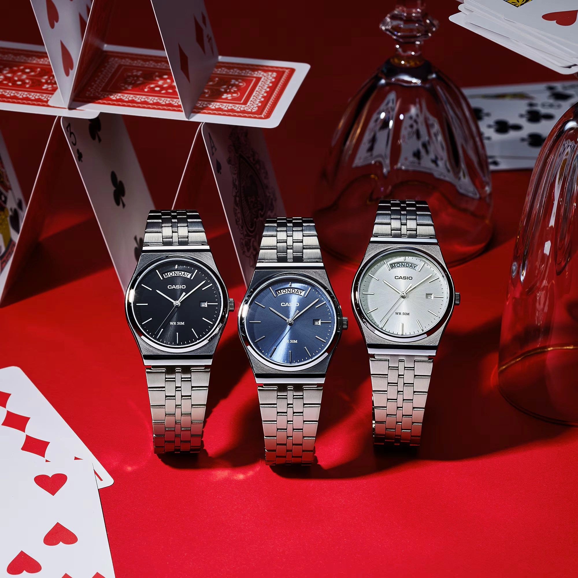Quartz Wristwatch / MTP-B146D-7AVDF
