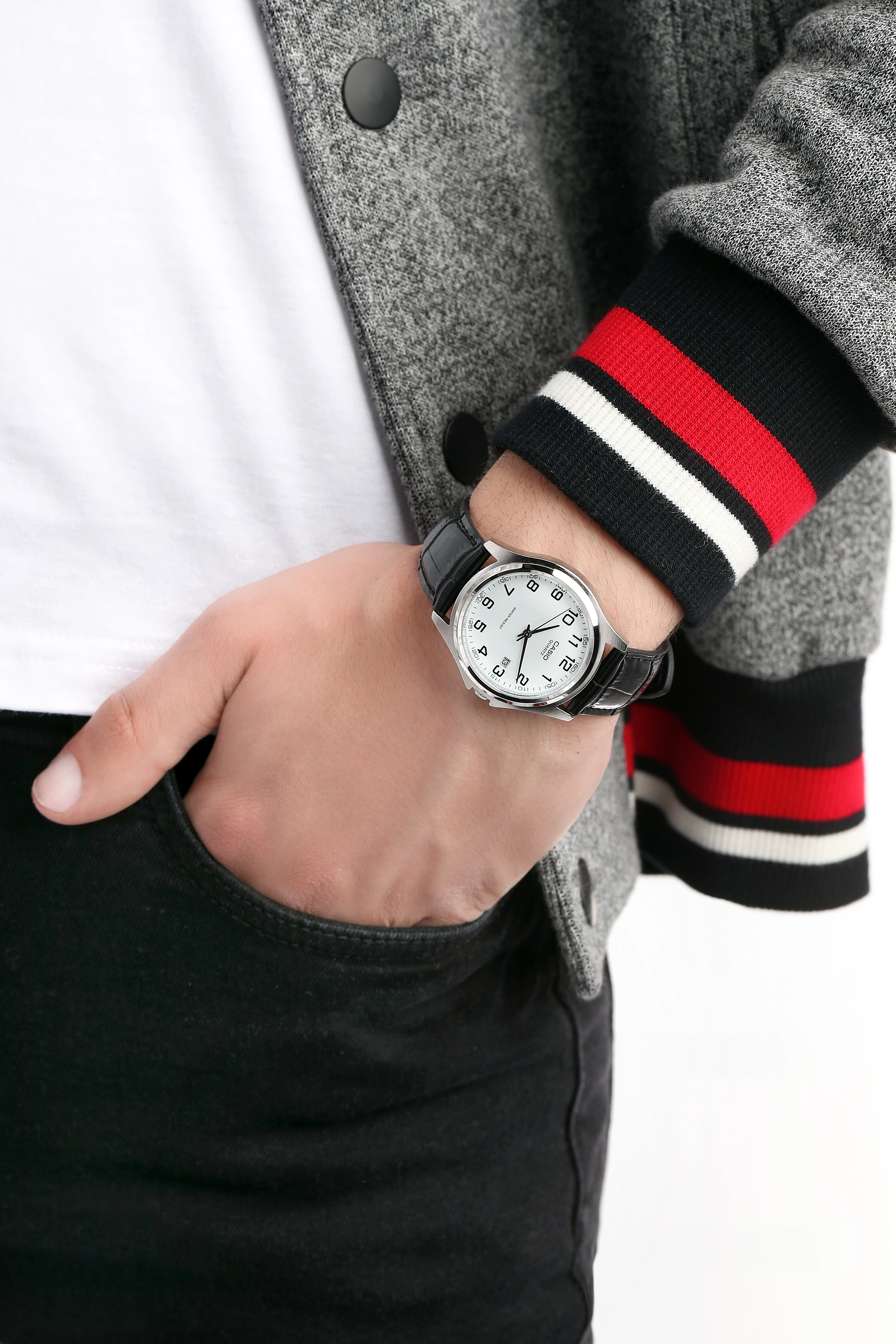 Quartz Wristwatch / MTP-1183E-7BDF