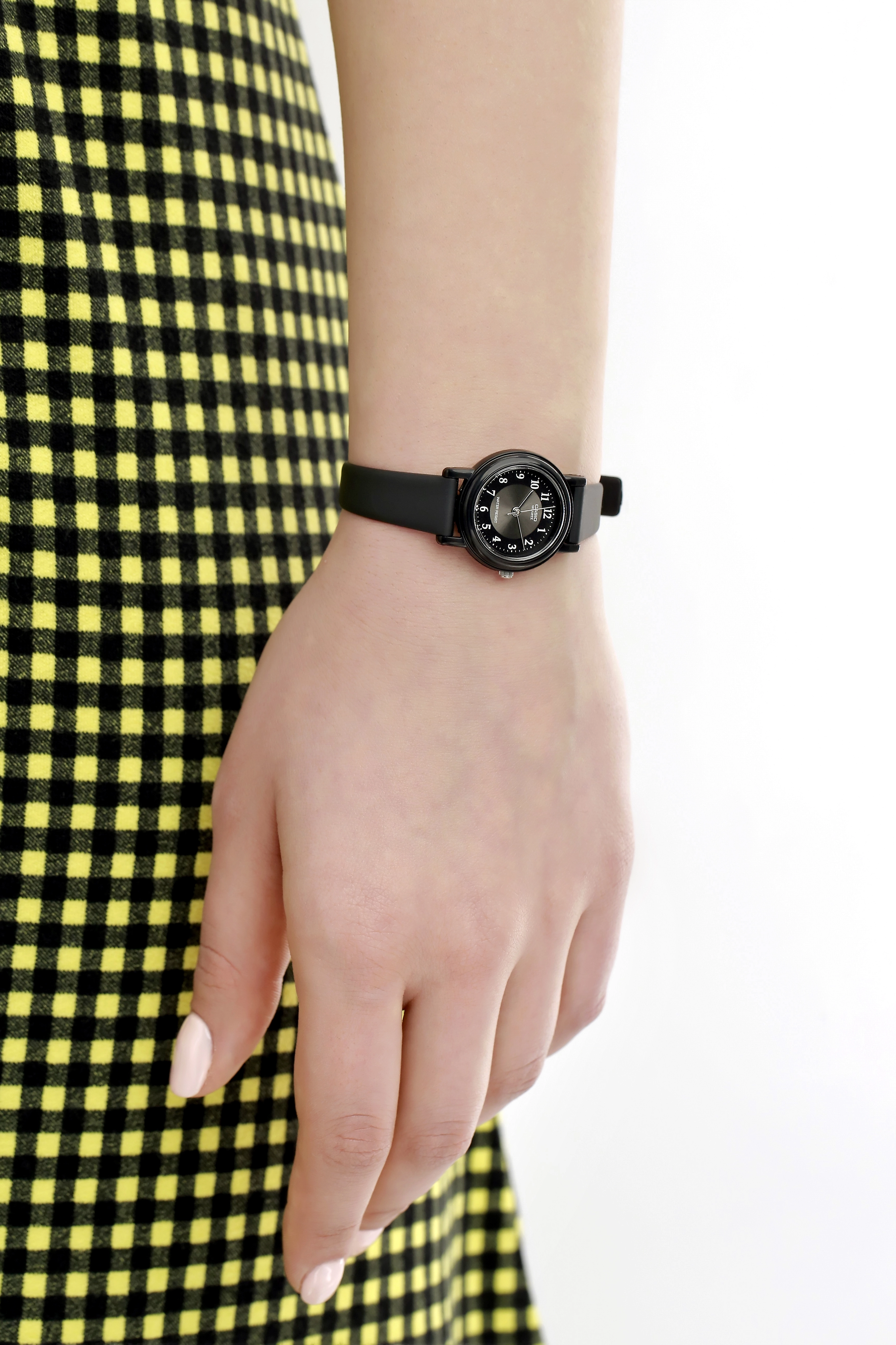 Quartz Wristwatch / LQ-139AMV-1B3LDF