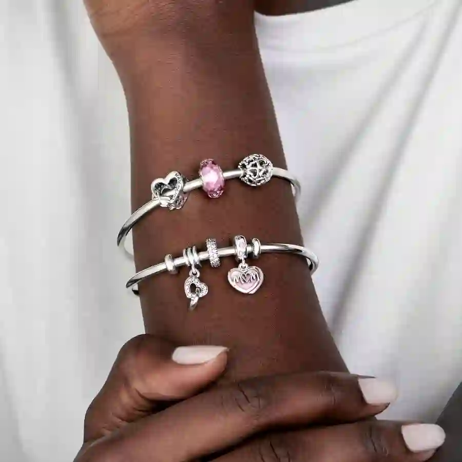 PANDORA Moments Charm / 791359CZ