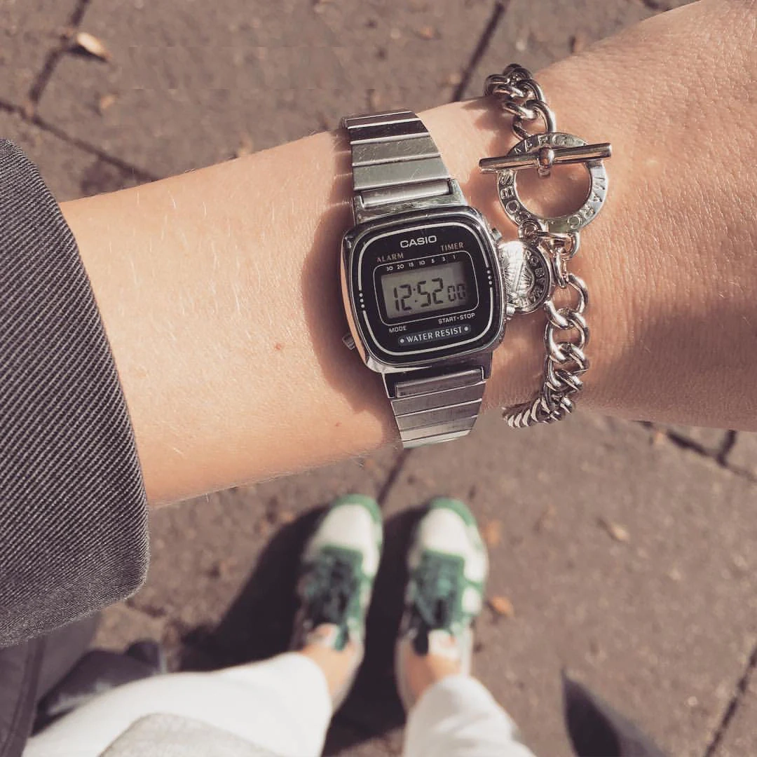 Quartz Wristwatch / LA670WA-1DF