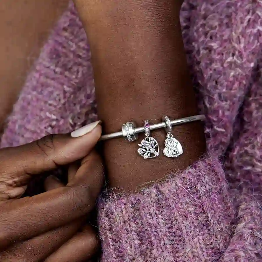 PANDORA Moments Charm / 791972CZ