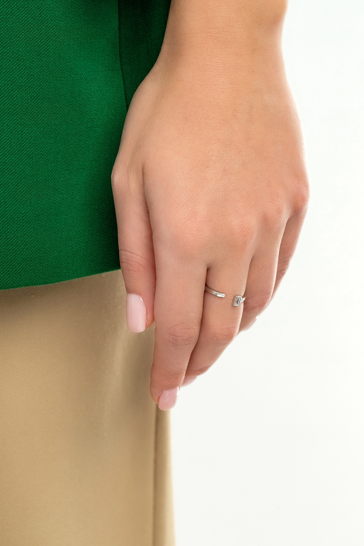 Ring/R032-01H