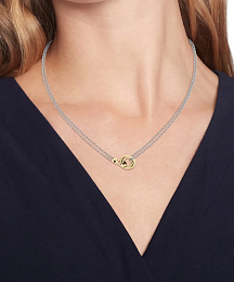Necklace / 2780989