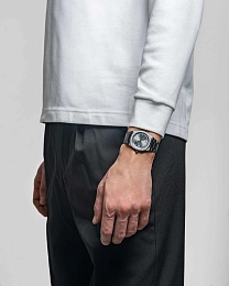 Quartz Wristwatch / D1-UHBJ08