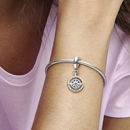 Moments Charm/790099C01