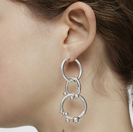 Hold Earrings / 1004092500