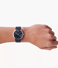 Quartz Wristwatch / AR11012