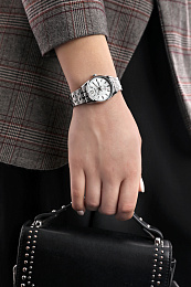 Quartz Wristwatch / LTP-1335D-7AVDF