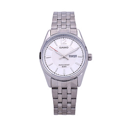 Quartz Wristwatch / LTP-1335D-7AVDF