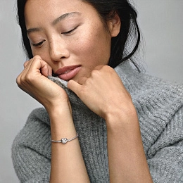 PANDORA Moments Bracelet / 590719-18