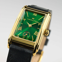 Quartz Wristwatch / H11261760