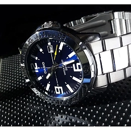Quartz Wristwatch / MTP-VD01D-2BVUDF