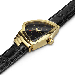 Quartz Wristwatch / H24101731