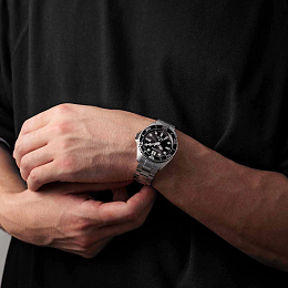 Quartz eco-drive Wristwatch / BN0261-51E