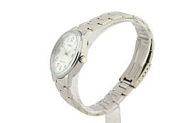 Quartz Wristwatch / MTP-V002D-7BUDF