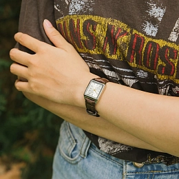 Quartz Wristwatch /LTP-V007L-9EUDF
