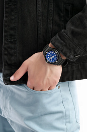 Quartz Wristwatch / MRW-200H-2B2VDF