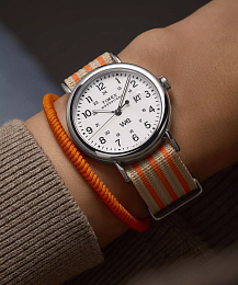 Quartz Wristwatch / TW2Y08900