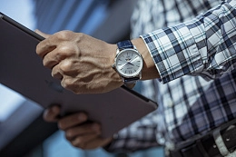 Wristwatch / AK5000-03A