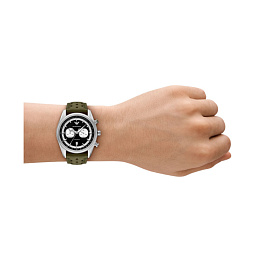 Quartz Wristwatch / AR11709