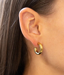 Zag Bijoux Surgical Stainless Steel Earring / SEC21313-01UNI5X20